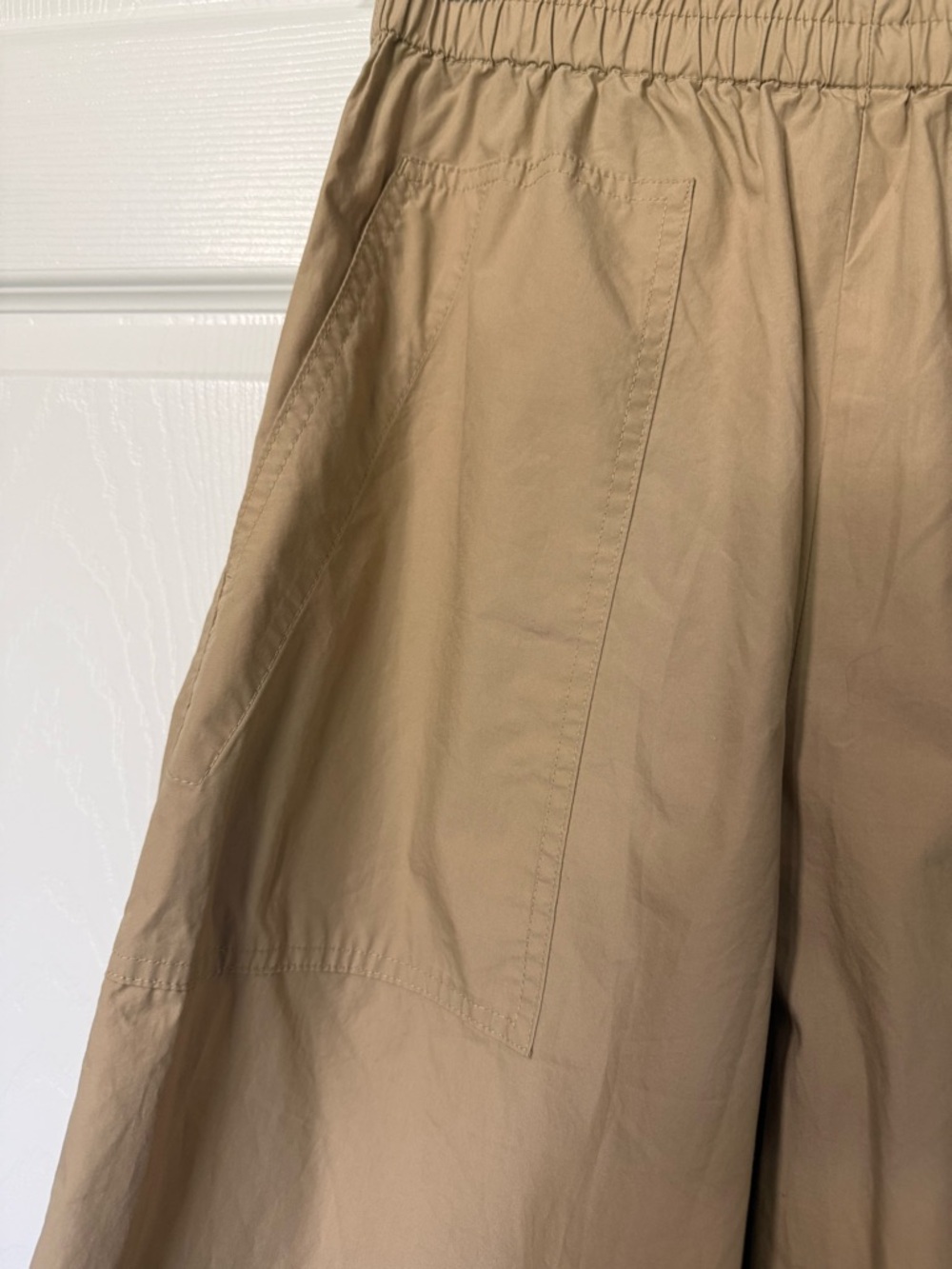 Banana Republic Khaki Wide Leg Drawstring Pants- XS - Picture 3 of 7